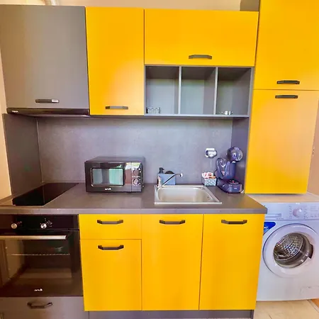 Sea Sun סאני ביץ'